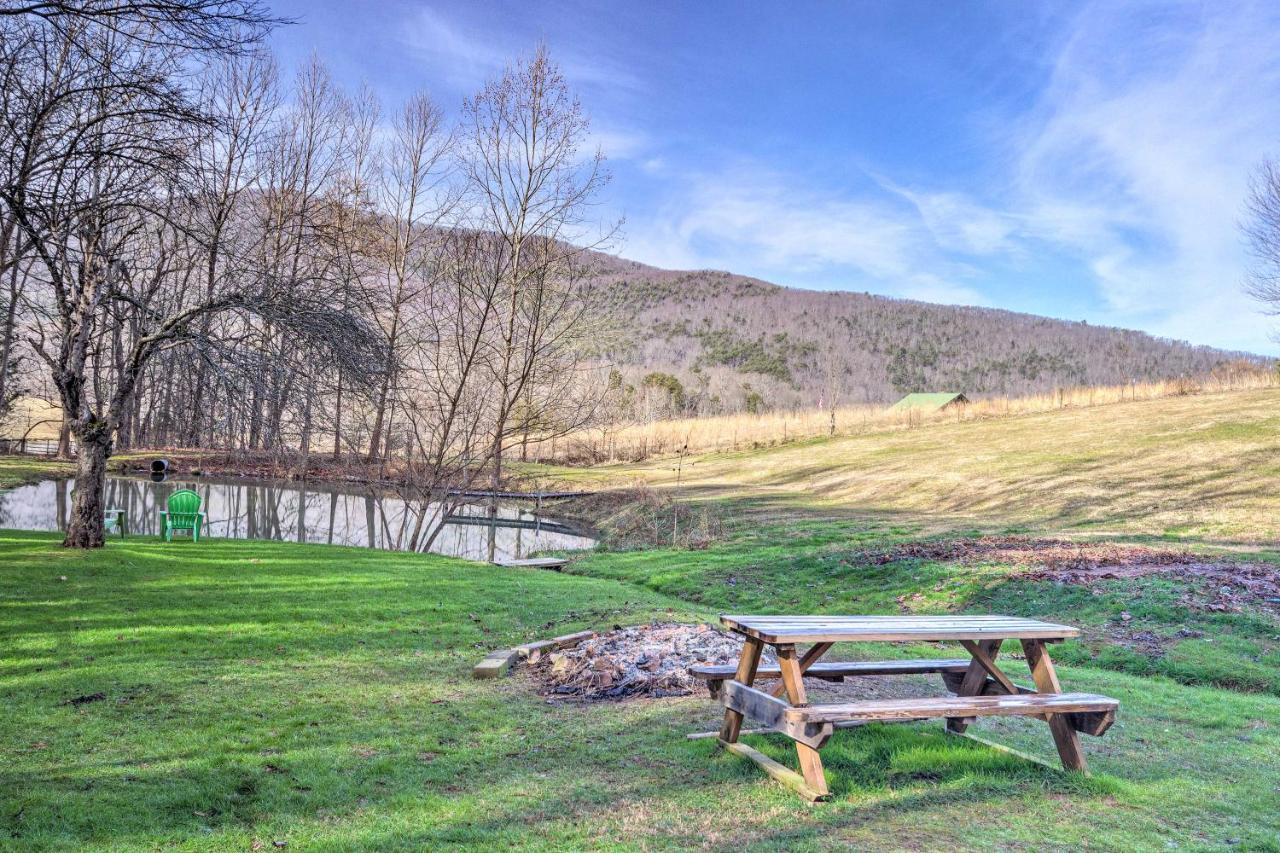 Pet-Friendly Blue Ridge, Cherokee Forest Retreat! Greeneville ภายนอก รูปภาพ