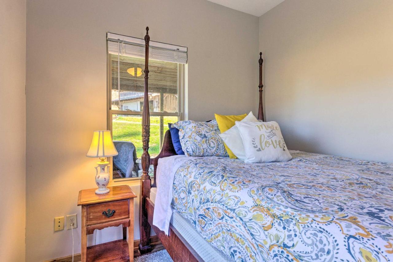 Pet-Friendly Blue Ridge, Cherokee Forest Retreat! Greeneville ภายนอก รูปภาพ